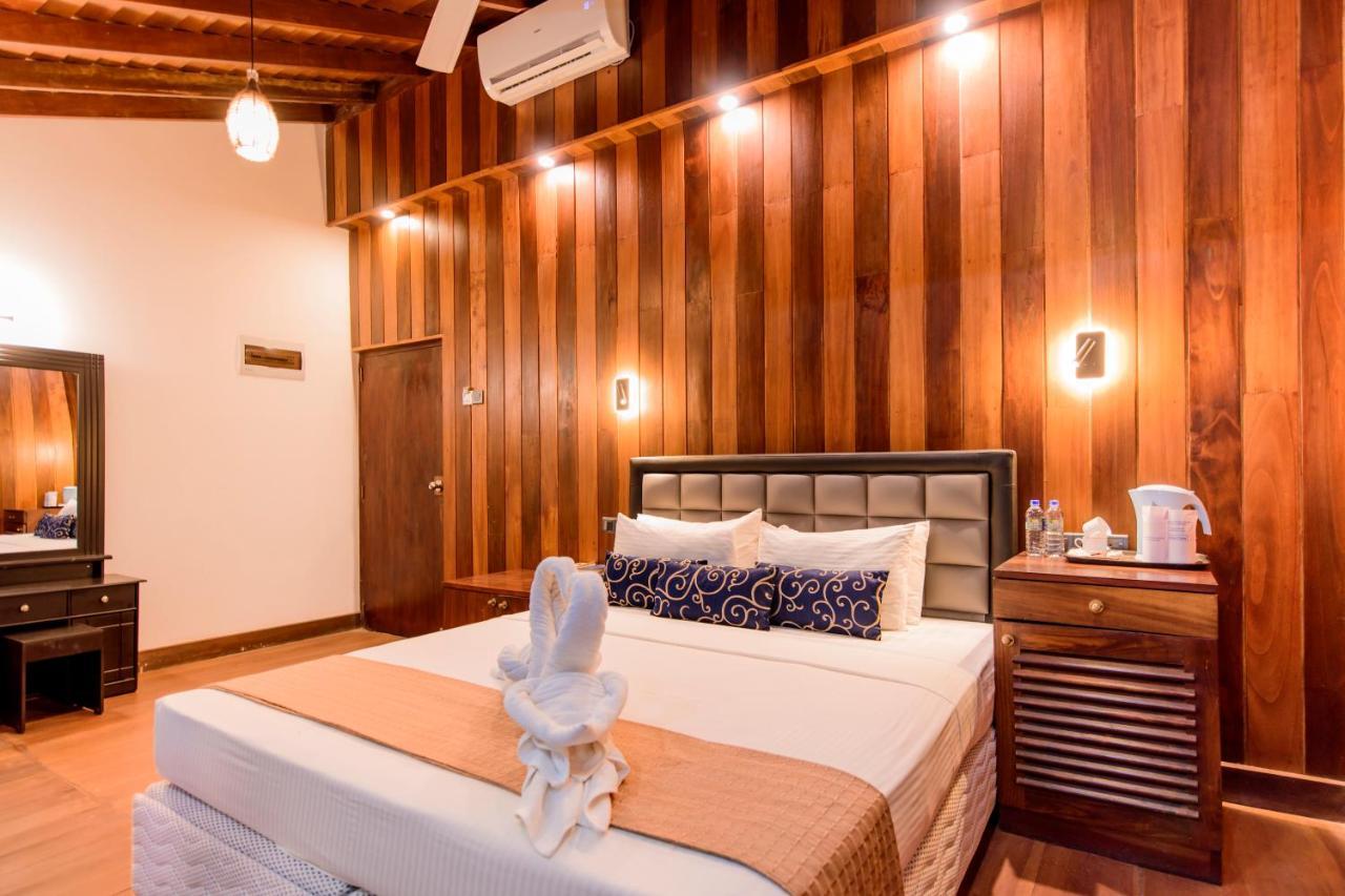 Sevonra Hotel Унаватуна Екстериор снимка