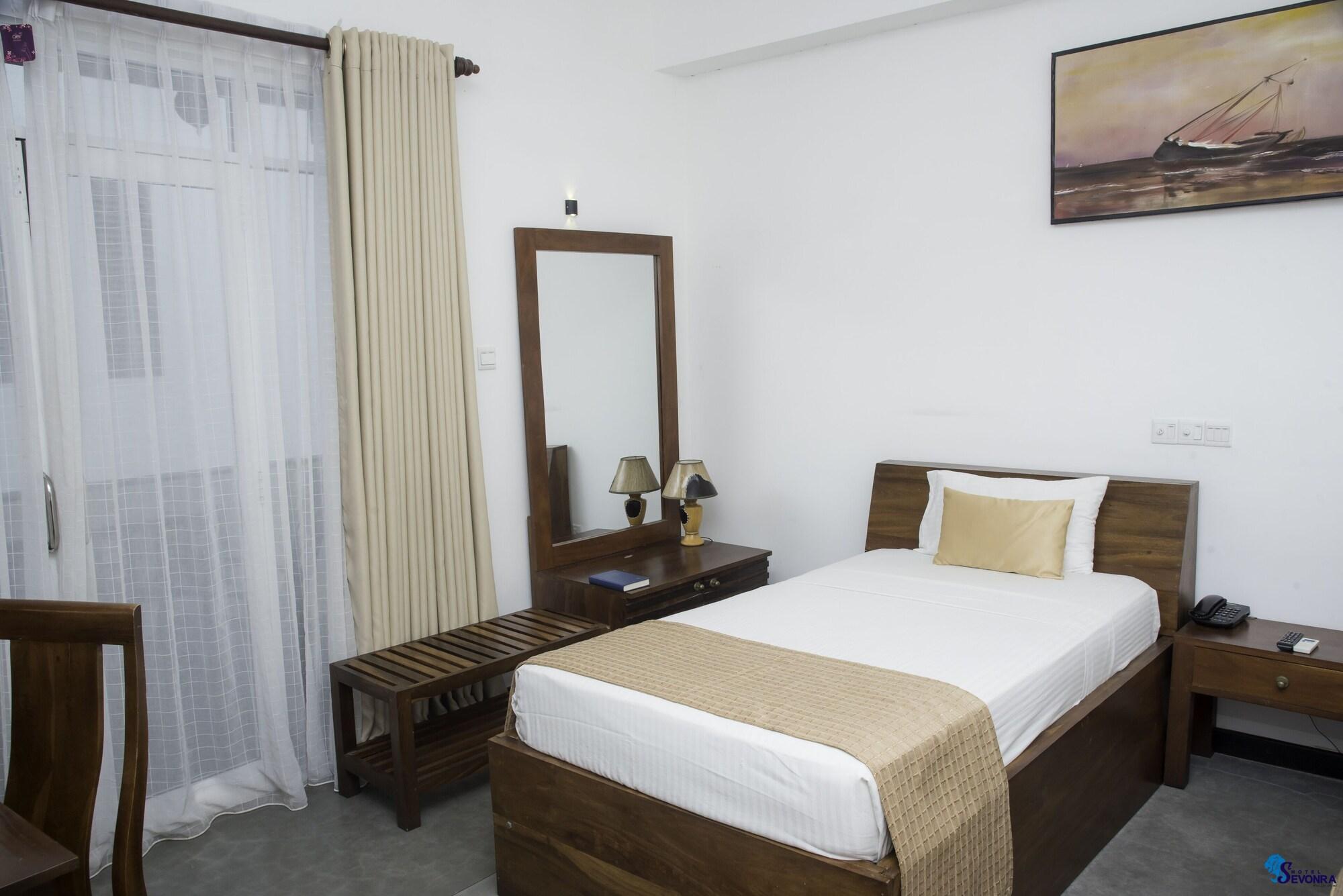 Sevonra Hotel Унаватуна Екстериор снимка