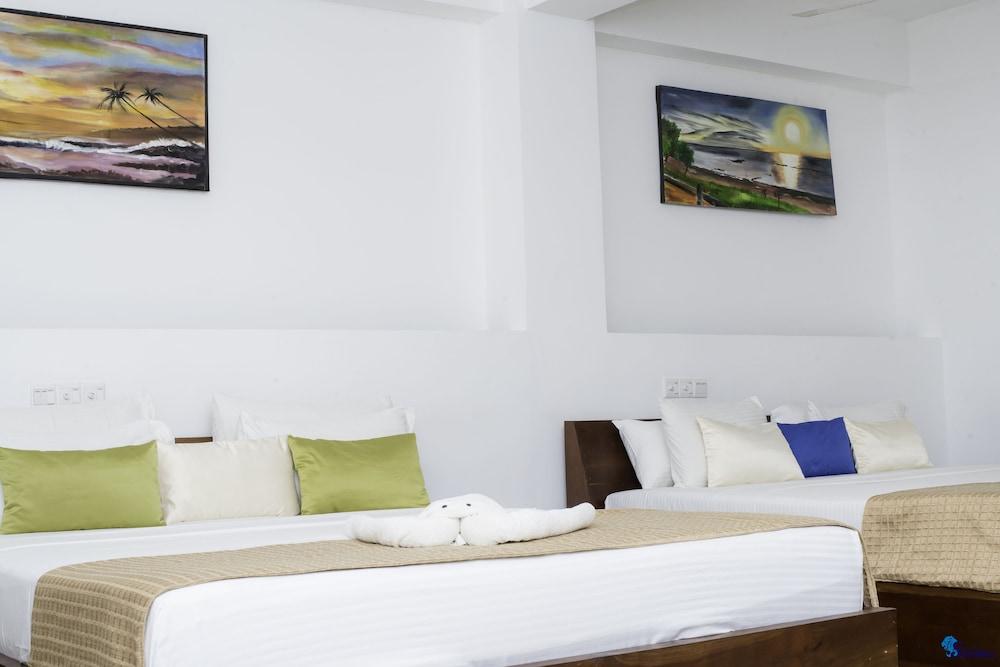 Sevonra Hotel Унаватуна Екстериор снимка